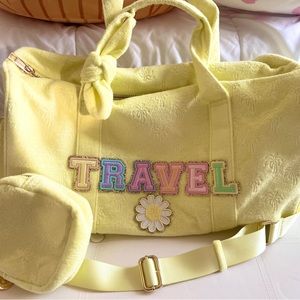 Stoney Clover duffle and pouch set